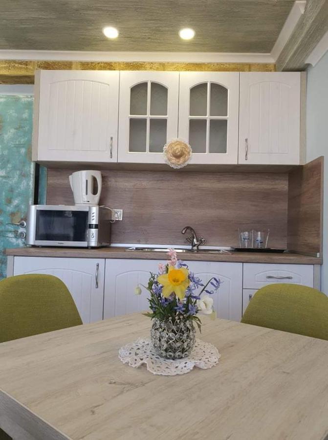 Vromos Guest House เชอร์โนโมเรทส์ ภายนอก รูปภาพ